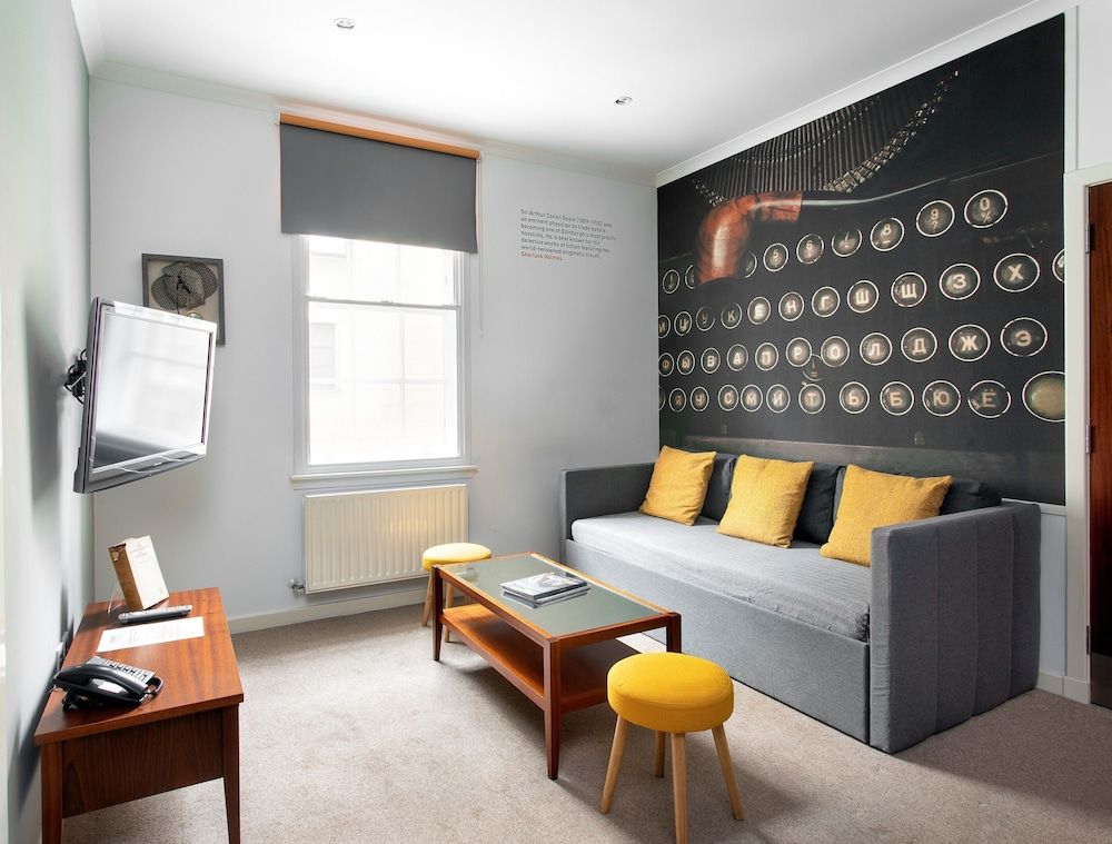 Stewart by Heeton Concept Deluxe Suite, 1 Bedroom 2