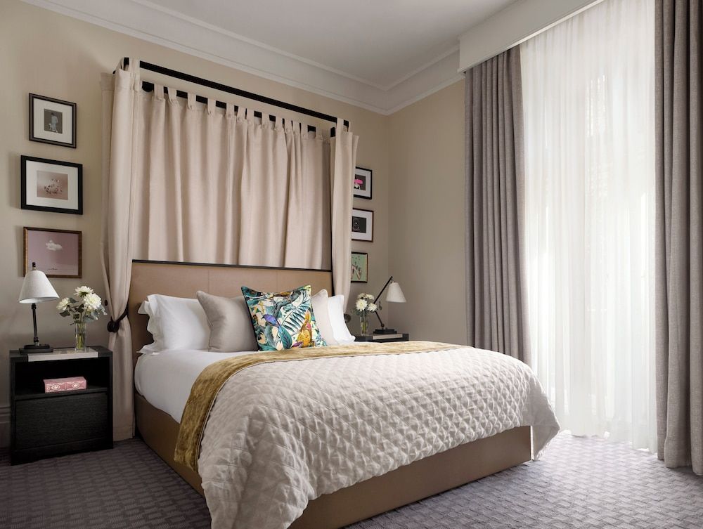 Kimpton Fitzroy London by IHG 1 Queen Room
