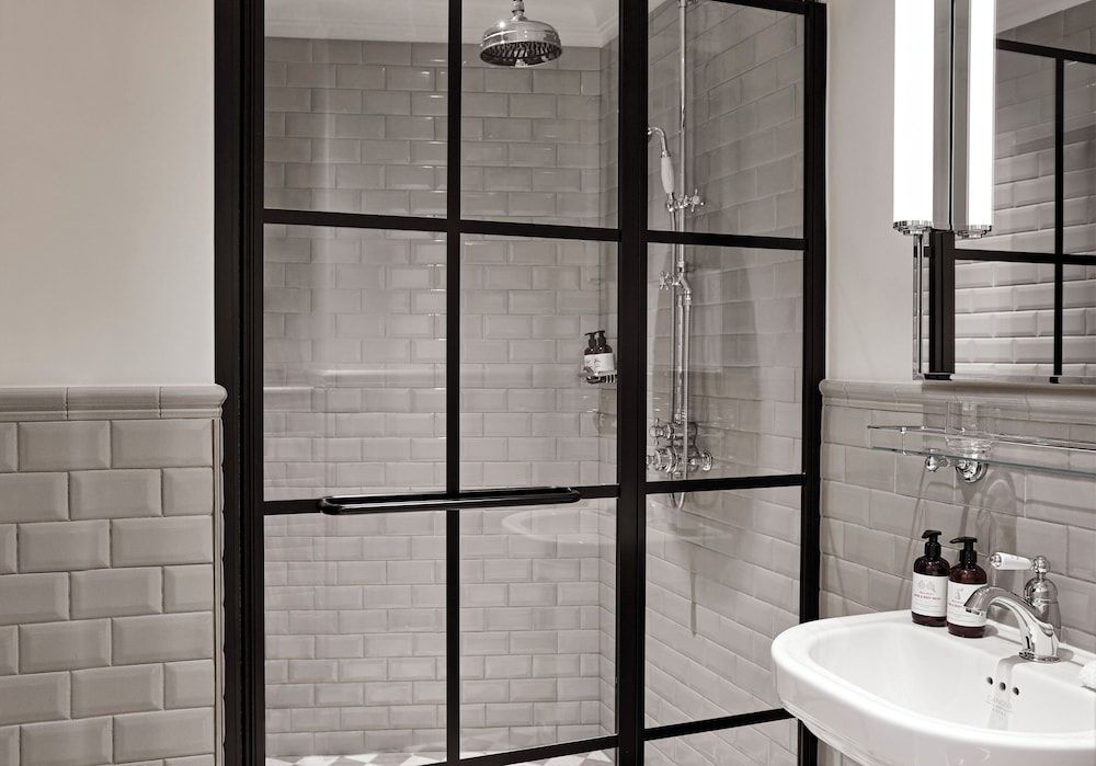 Kimpton Fitzroy London by IHG 1 Queen Room High Floor 6