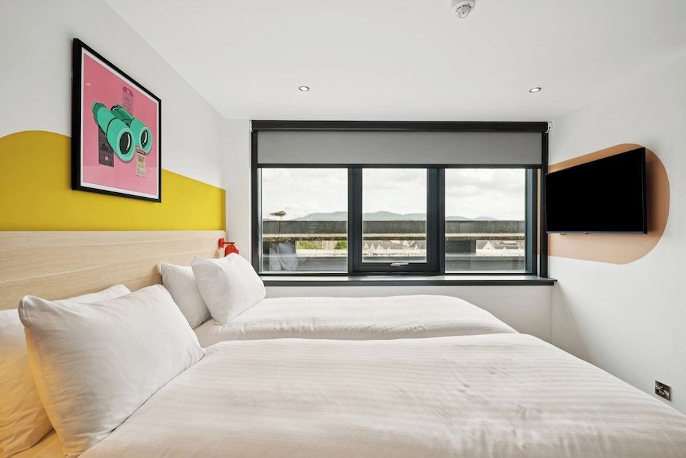 Garner Edinburgh Haymarket by IHG Room, 2 Twin Beds (Cosy) 8