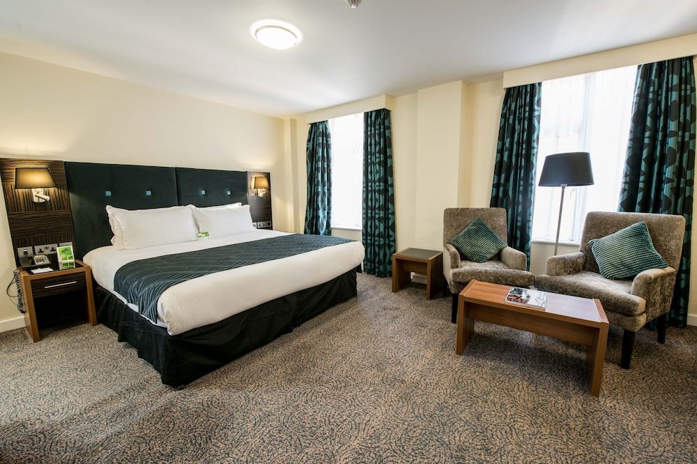 Suite, 1 King Bed