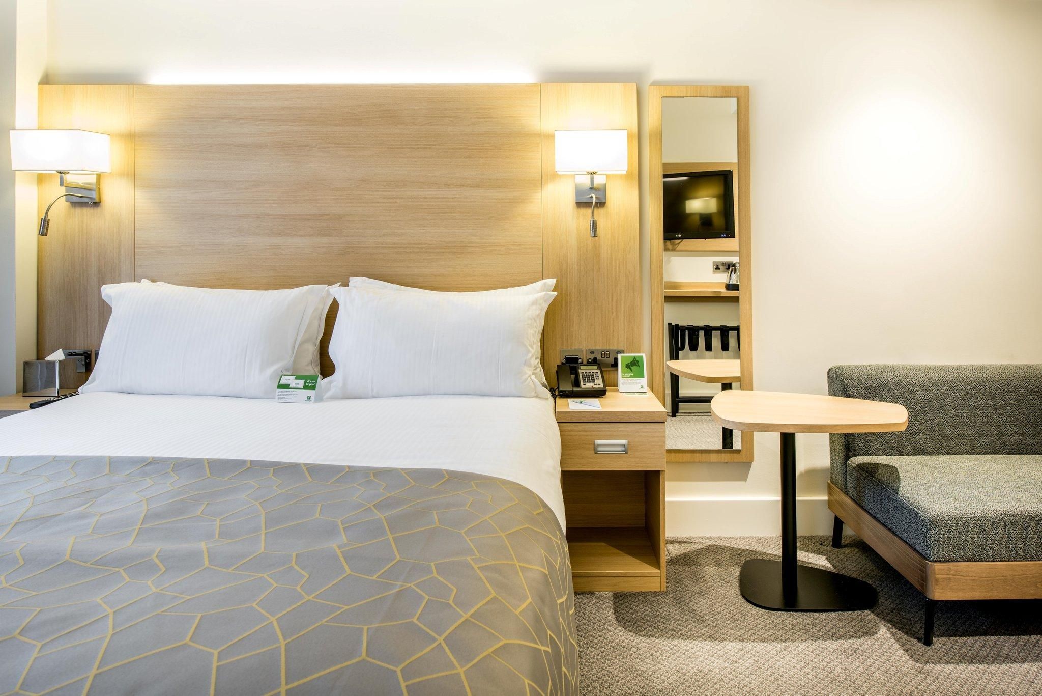 1 King Bed Standard