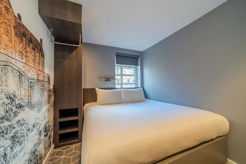 KM Hotel Standard Double Room 5