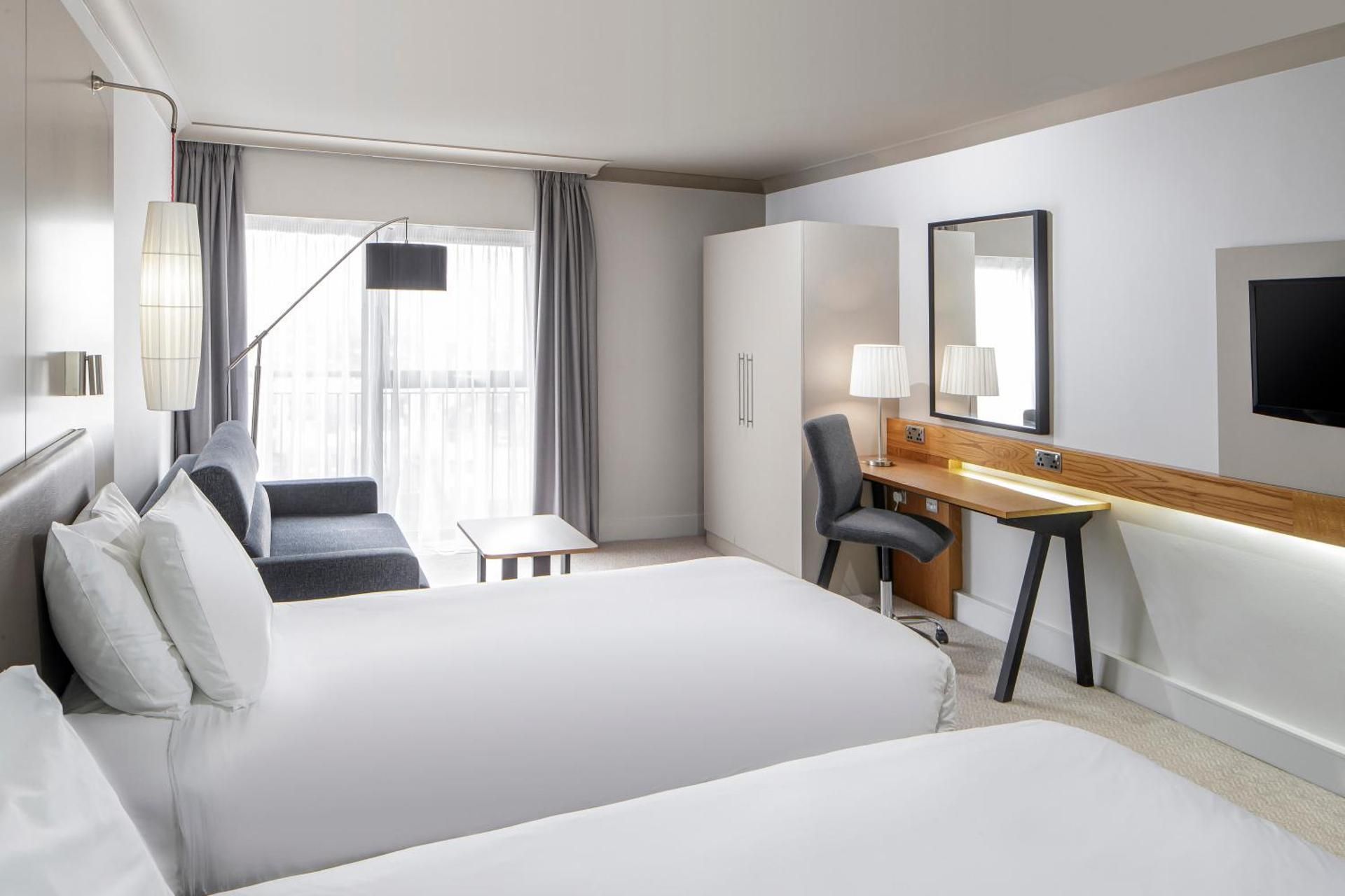 2 Single Beds Standard Accessible