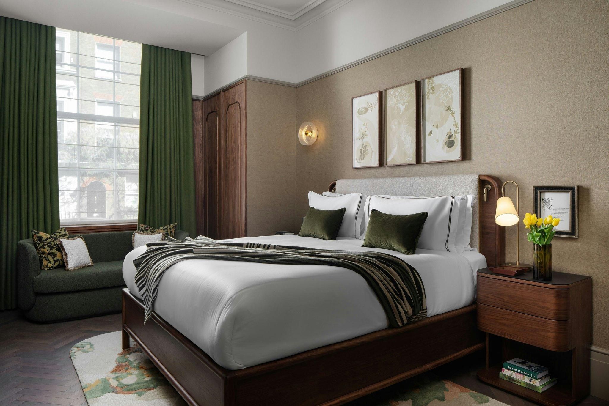 Botanical Suite, 2 Bedroom Suite, Bedroom 1: 1 King, Bedroom 2: 1 Twin