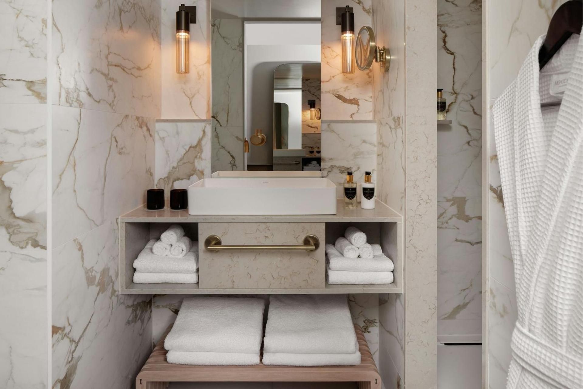 Marquis King Suite