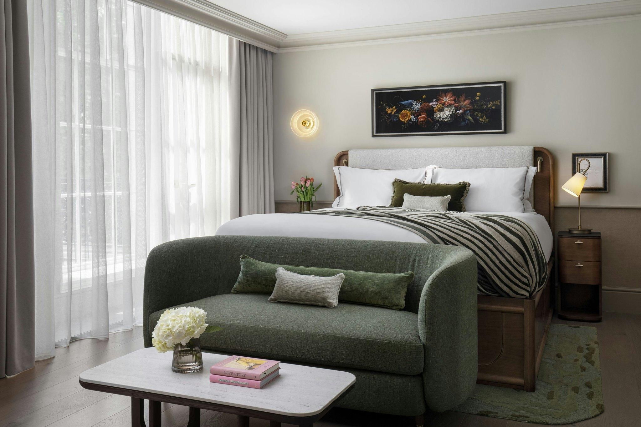 Montagu, Suite, 1 King, Sofa bed