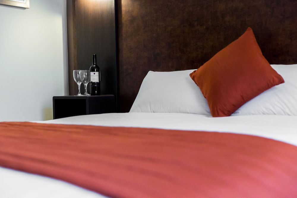 Dragonfly Hotel Colchester Standard Double Room 4