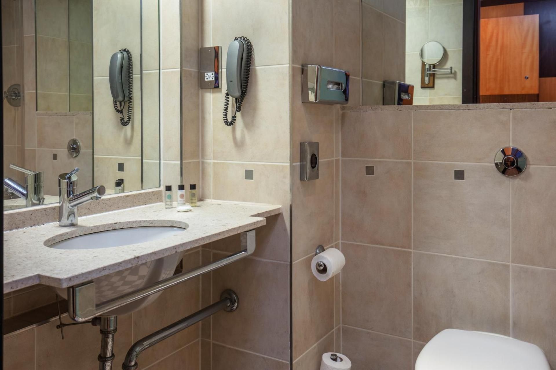 Classic Family Room - Modern Wing