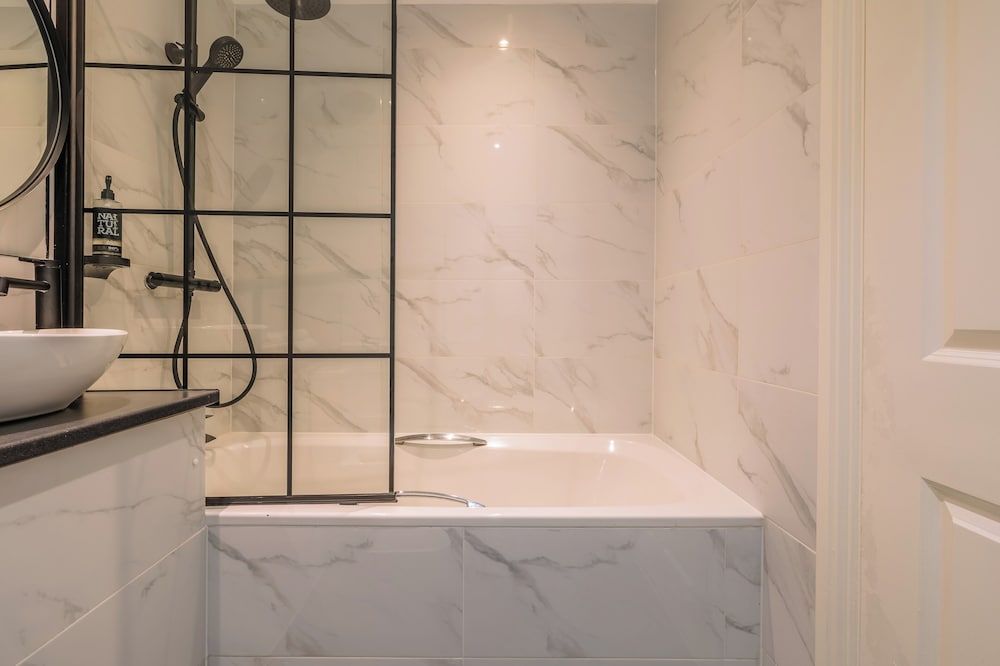 Muthu Belstead Brook Hotel Standard Double Room with Patio 8