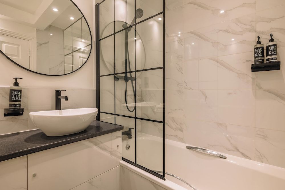 Muthu Belstead Brook Hotel Standard Double Room with Patio 9