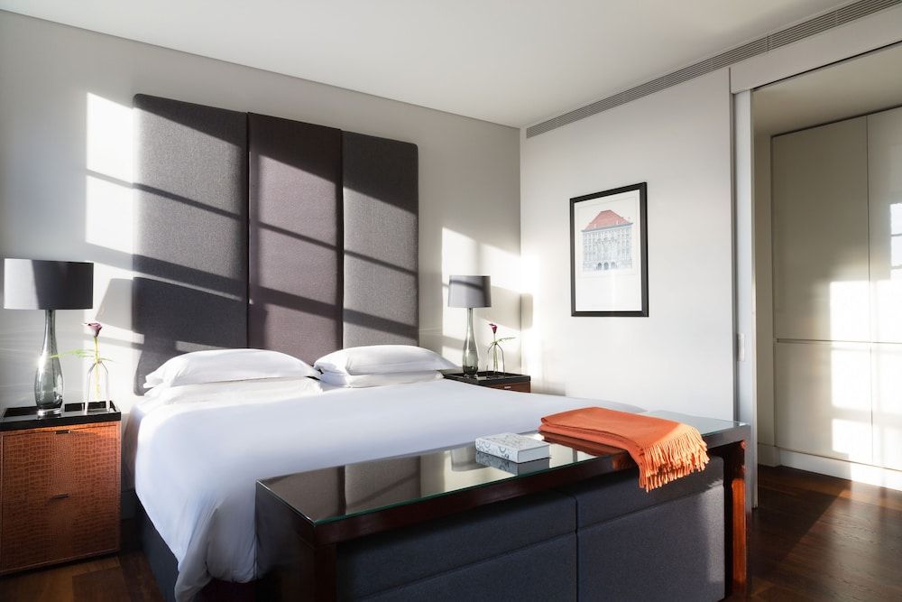 City Suite