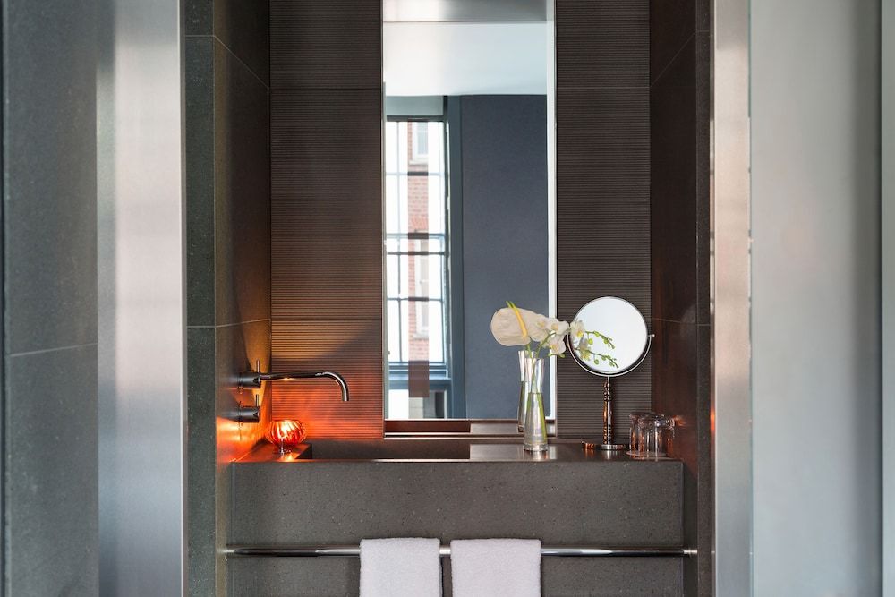 Studio Deluxe Suite