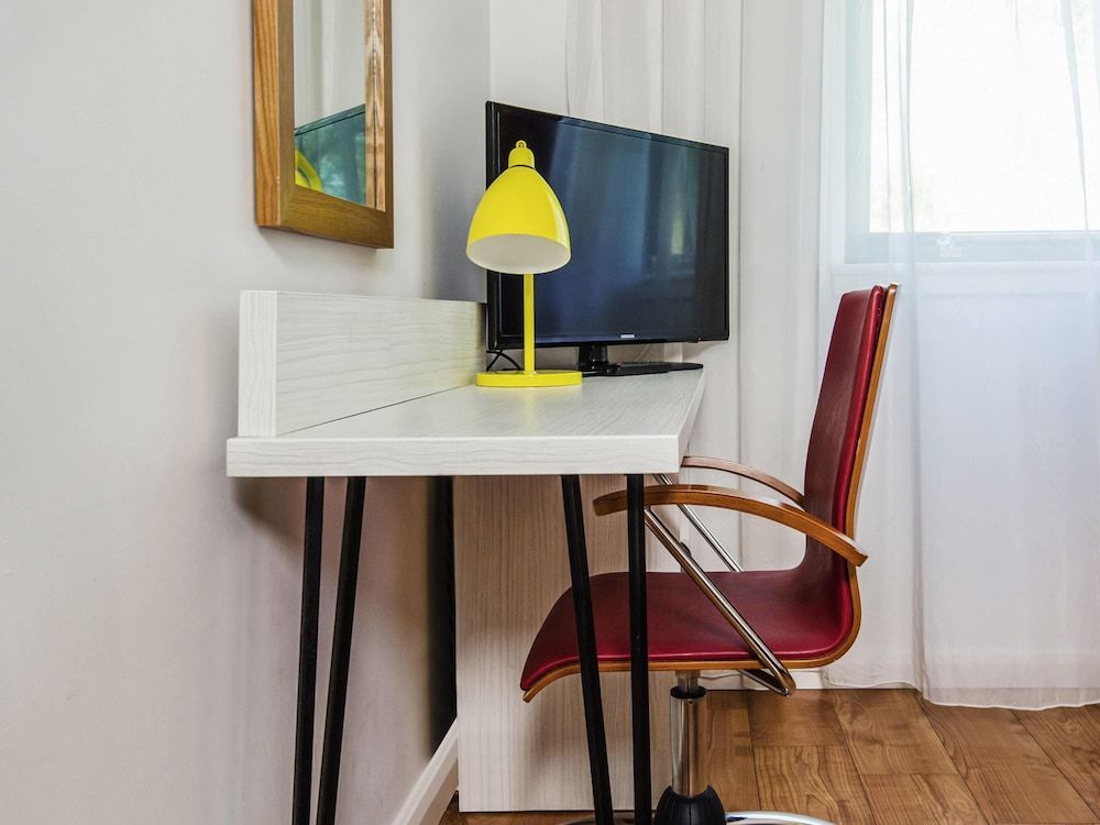 ibis Styles Crewe Room, 2 Twin Beds (The Duet) 8