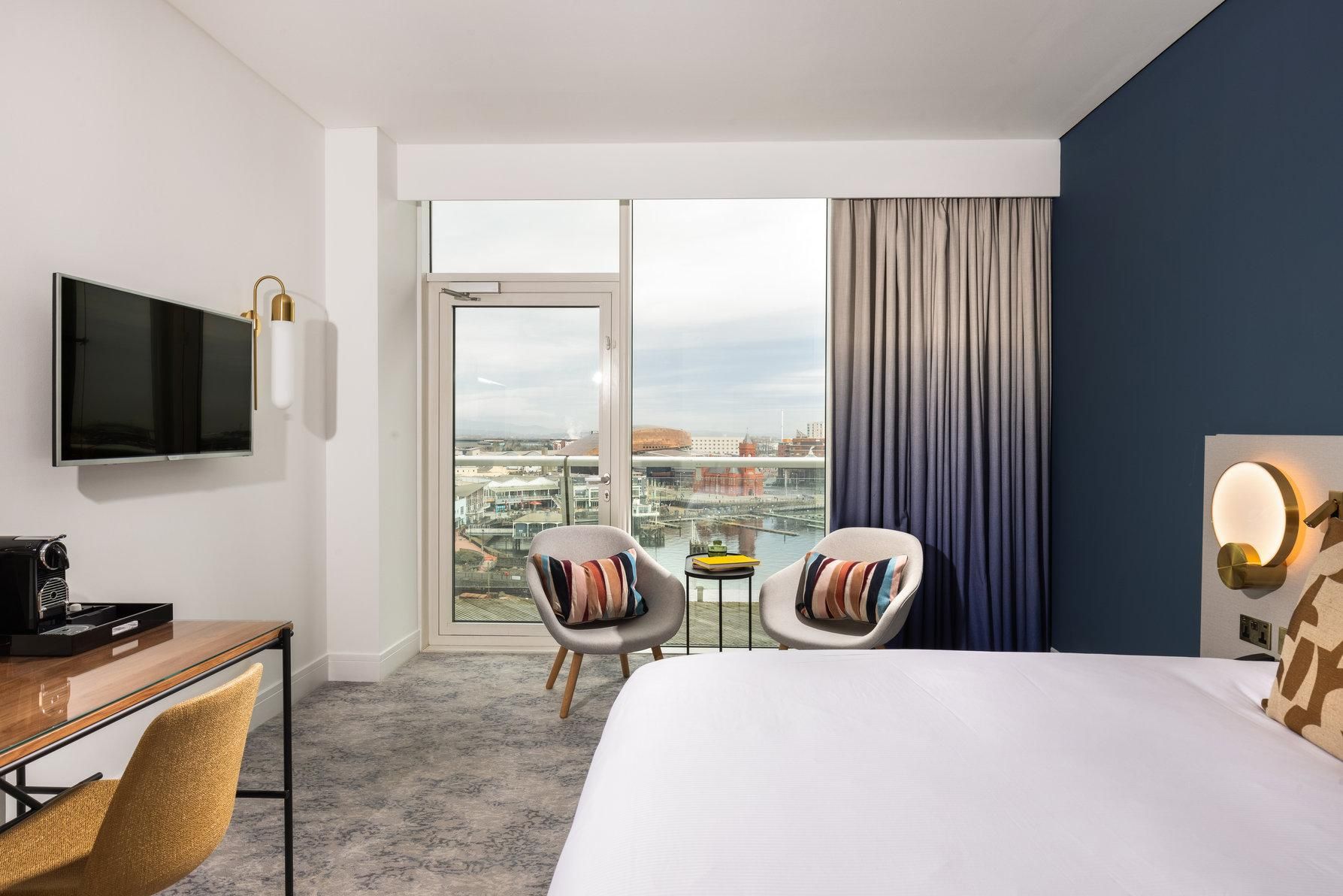 1 Super King Tiger Bay Premium Room