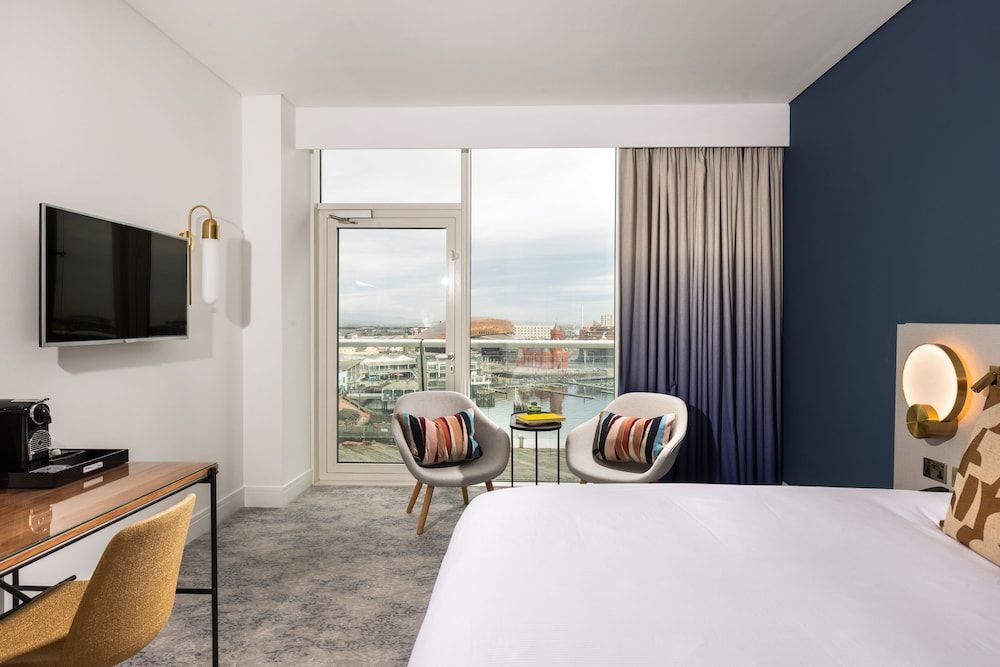 Junior Suite, 1 King Bed (Super King, Tiger Bay)