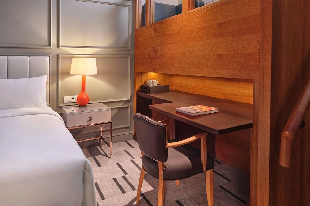 undefined London Marriott Hotel County Hall 6