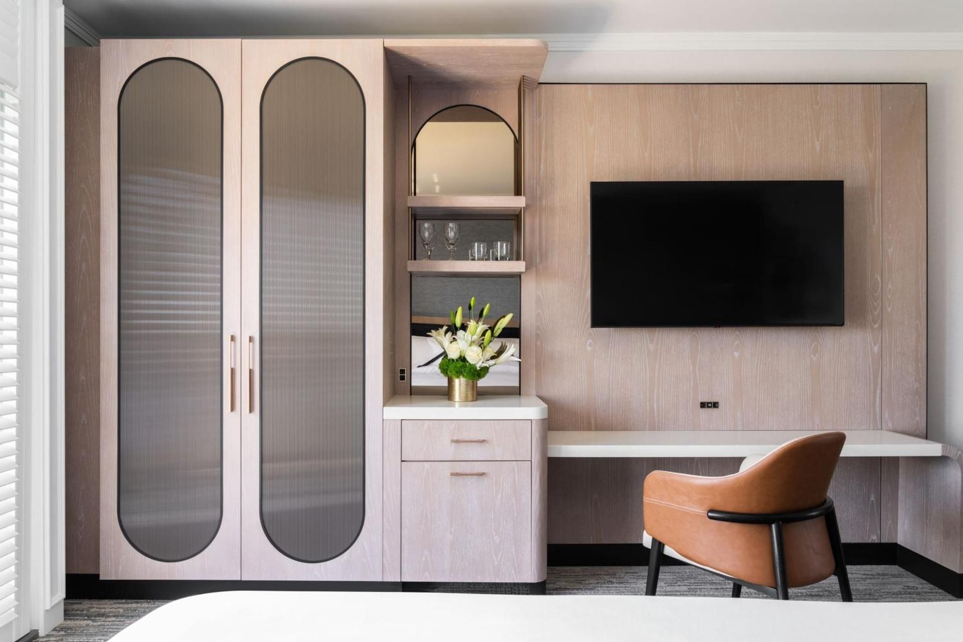 Club Villa Suite, Club lounge access, Villa, 1 King, Balcony