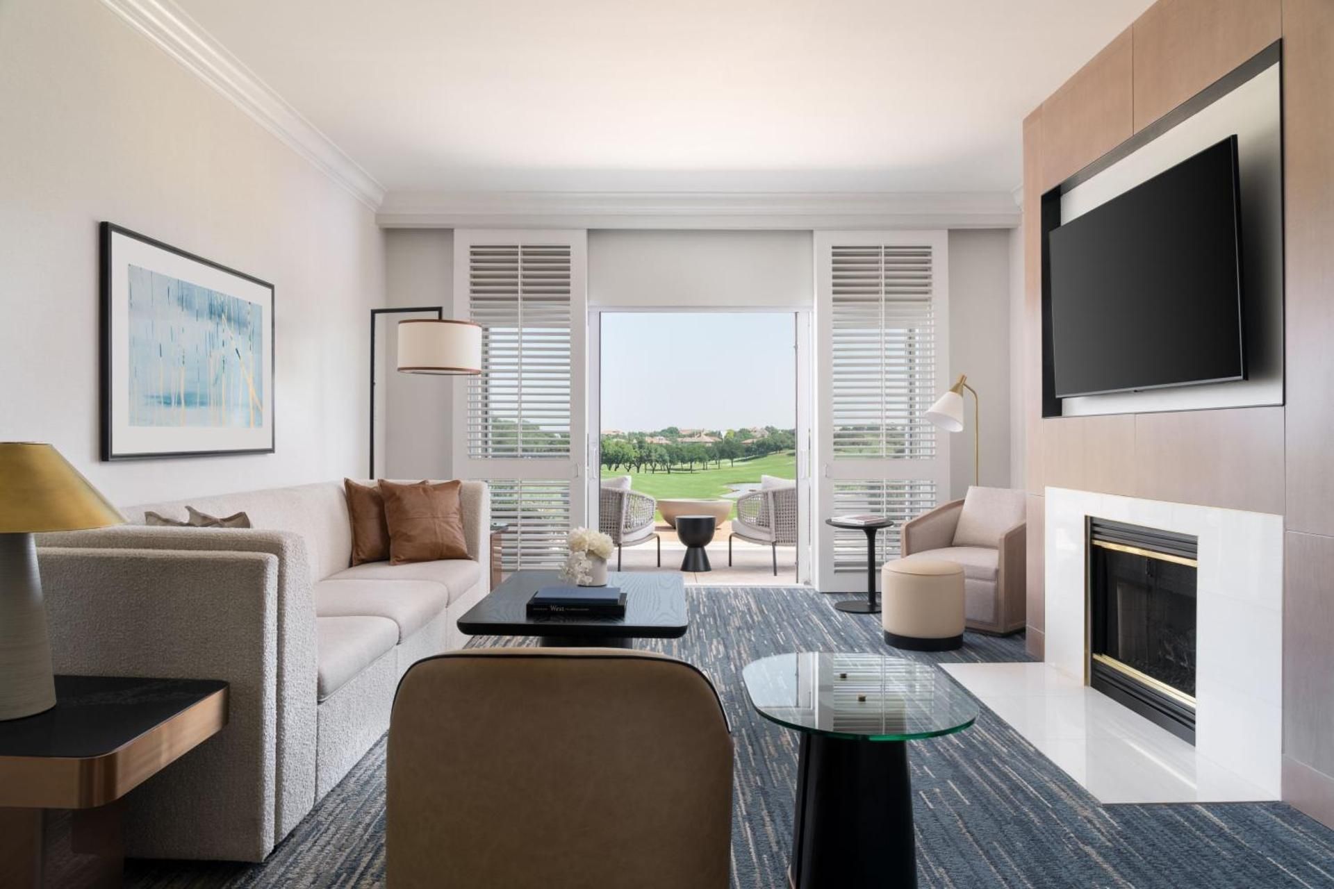Aloft King Room