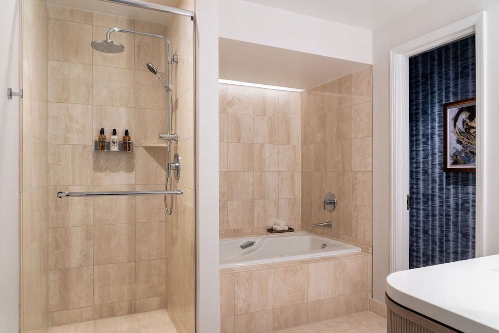 The Ritz-Carlton Dallas, Las Colinas Executive Suite, 1 King Bed, Golf View (Balcony) 7