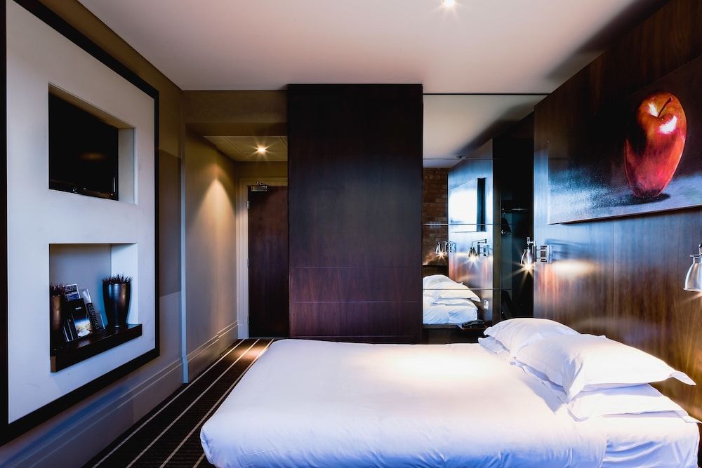 mour Hotel Double Room