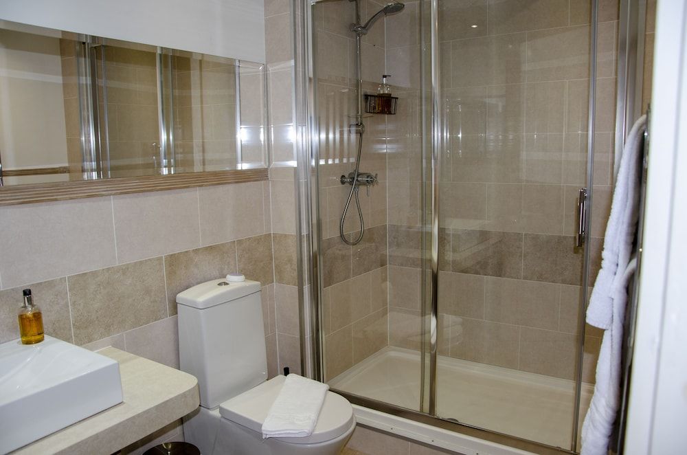 Castle View Guest House Twin Room, Ensuite 2