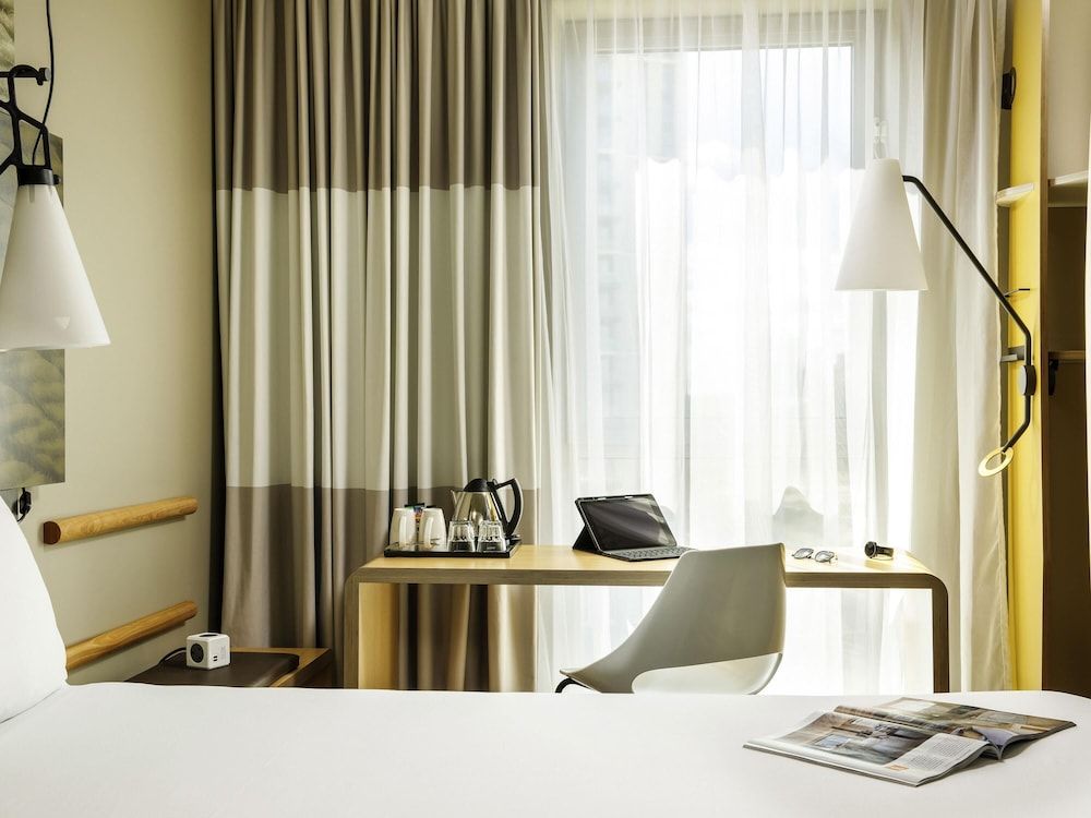 ibis London Canning Town Double SweetRoom by ibis 3