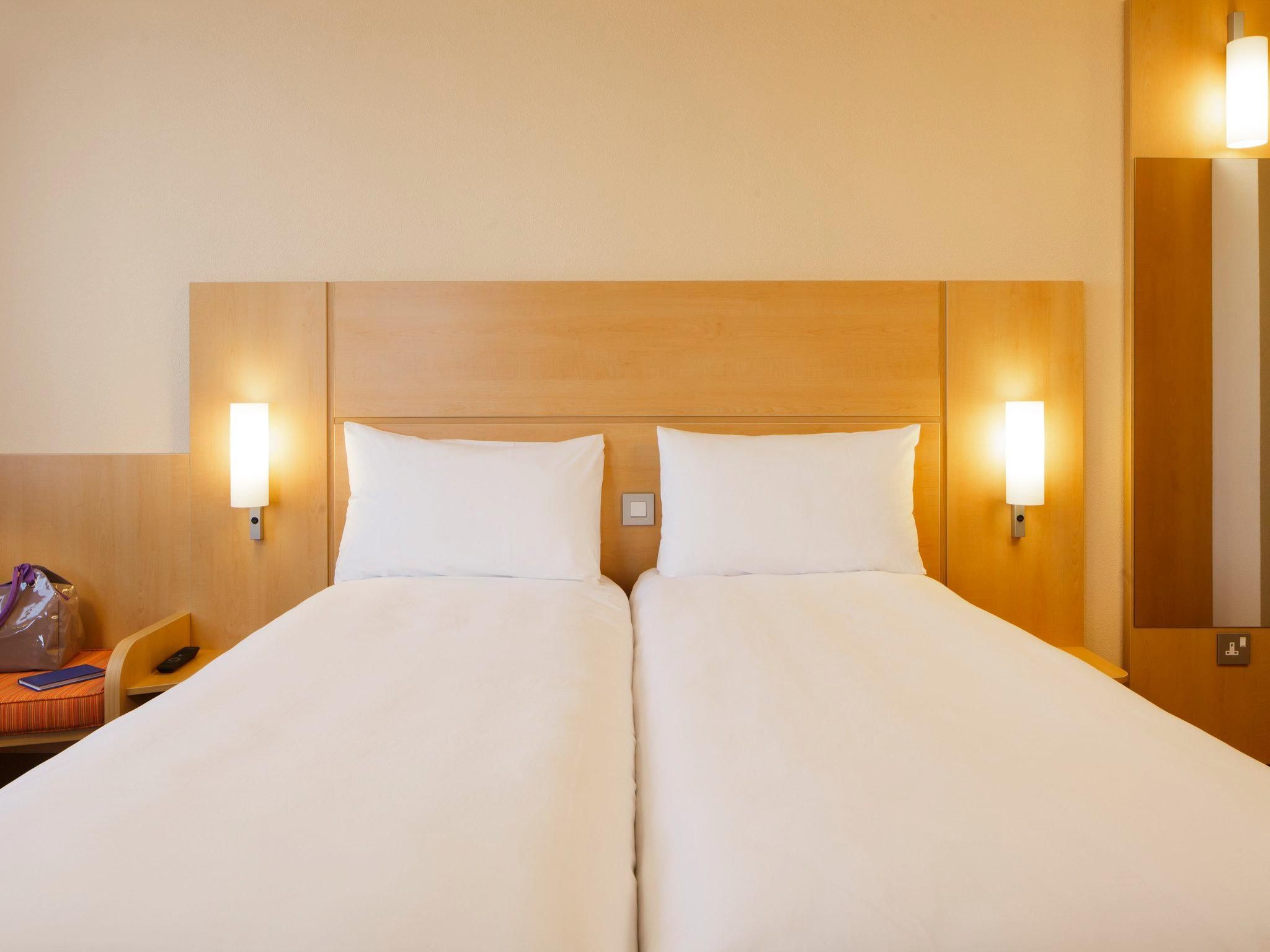 Twin room with 2 beds