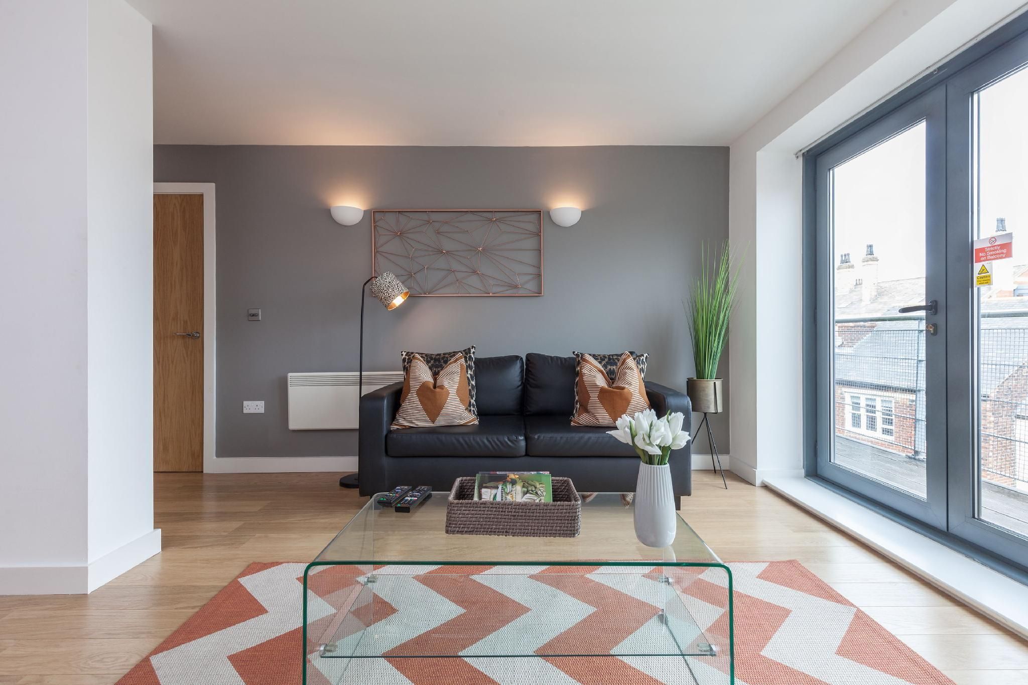 Superior One-Bedroom Apartment
