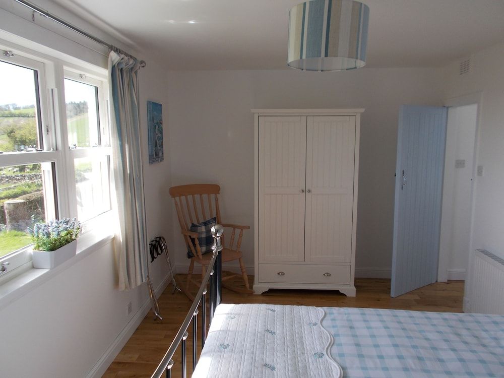 Double Room, 1 King Bed