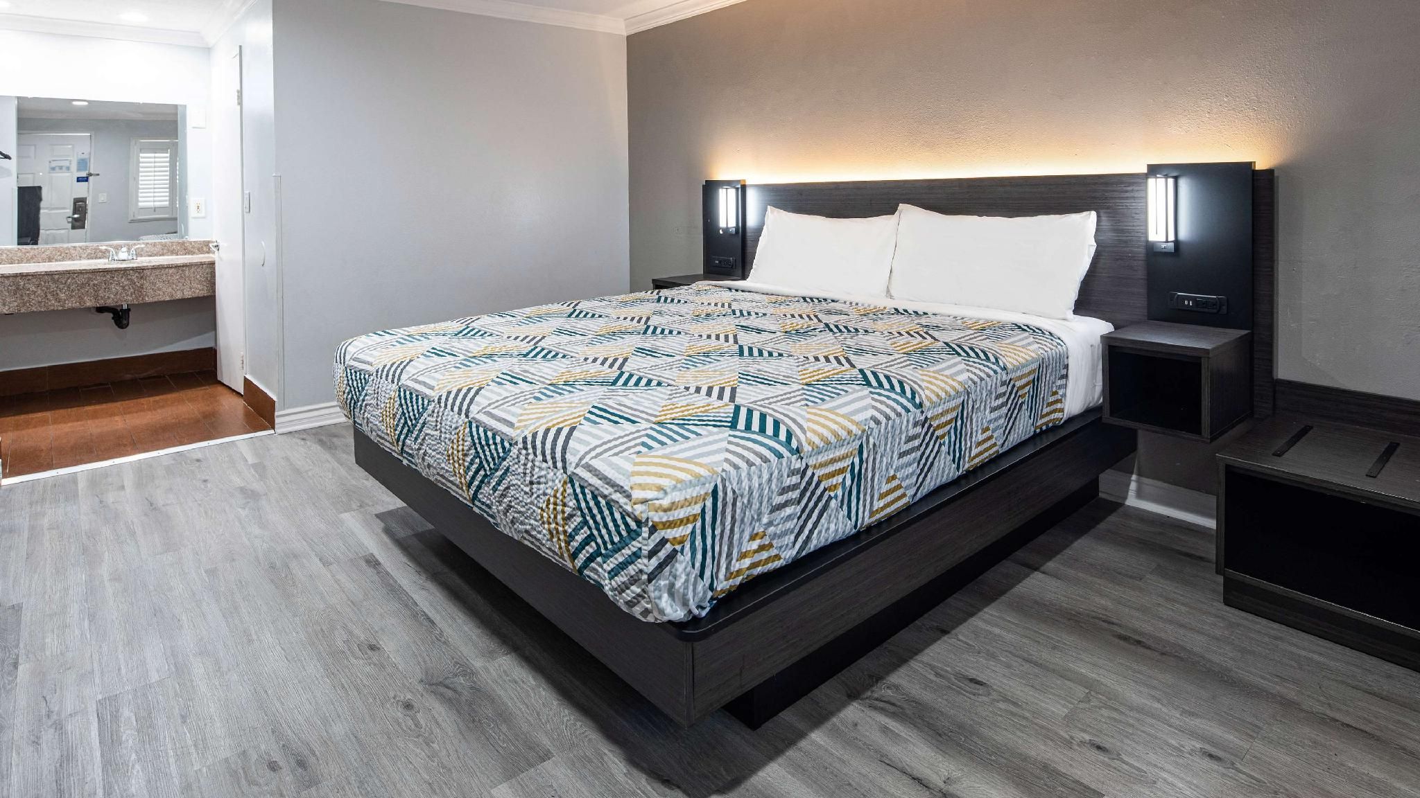 undefined Motel 6 Anaheim, CA - Convention Center 10