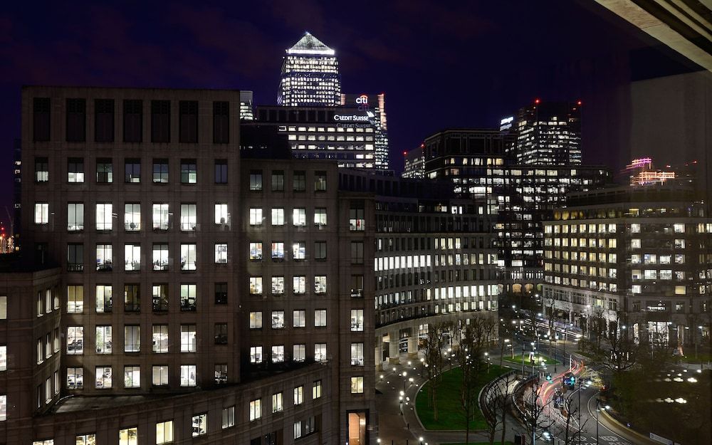 undefined Canary Riverside Plaza Hotel 7