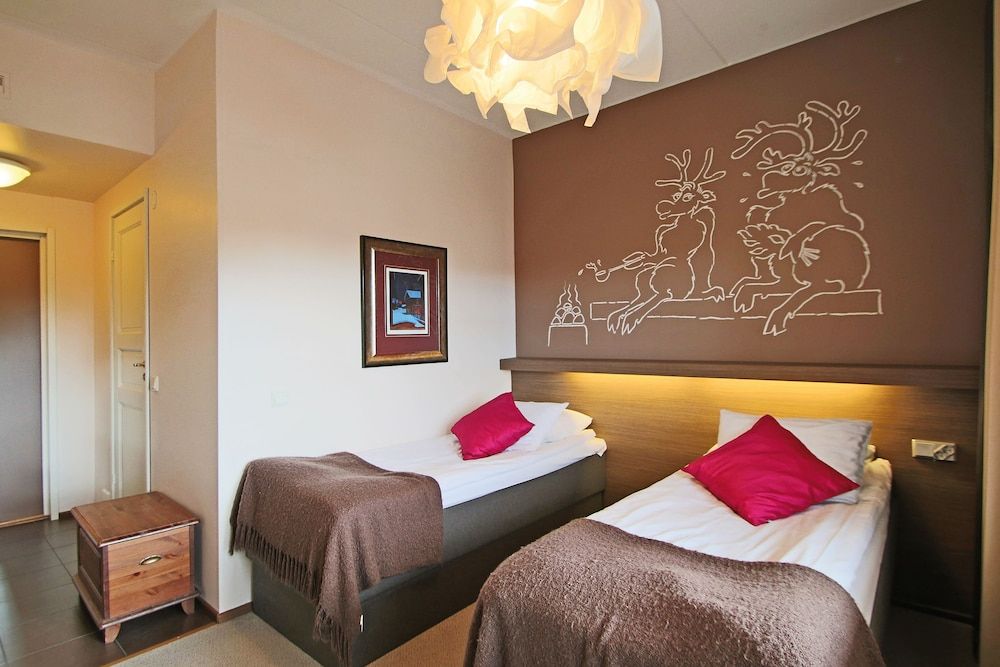 Hotel Hullu Poro Standard Twin Room (With Bath) 2