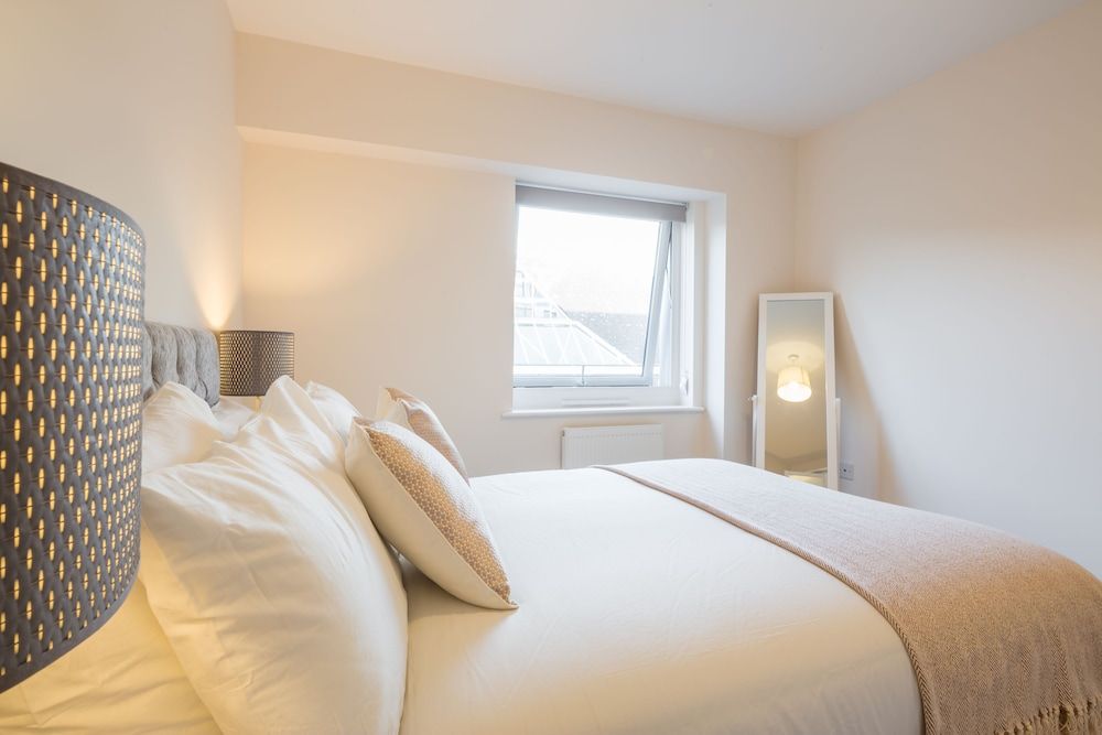 Luxury Apartment, 1 Bedroom, Accessible (Skyline Elegance)