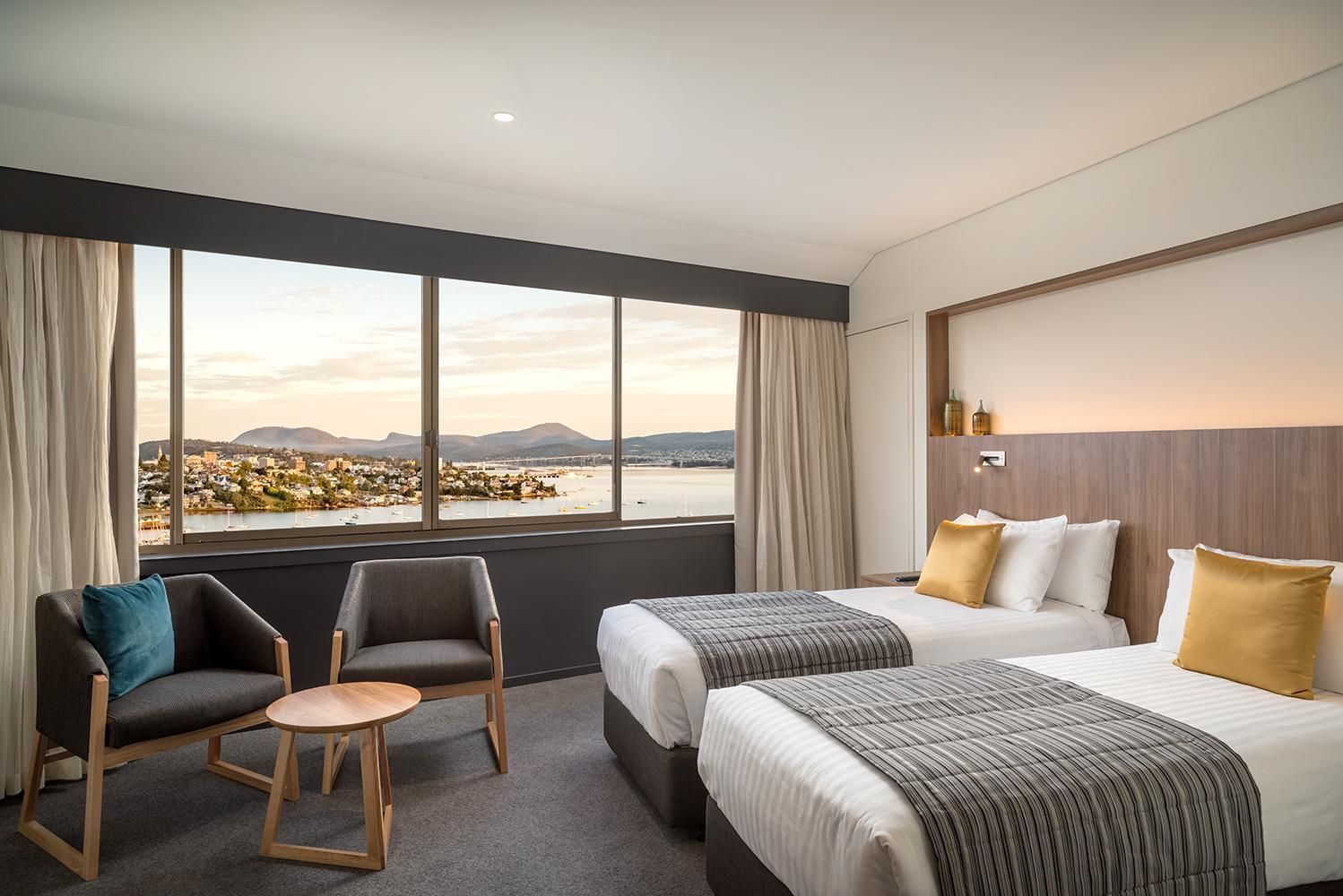 Deluxe Harbor View Twin Room