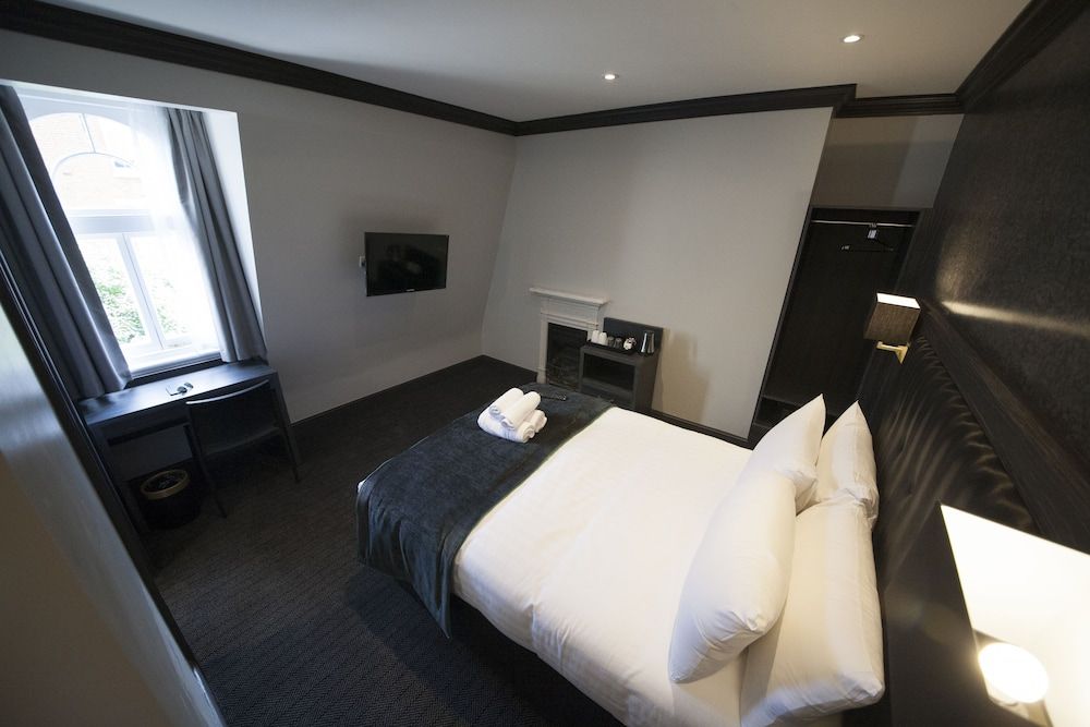 The Duke Rooms London Deluxe Double Room 6