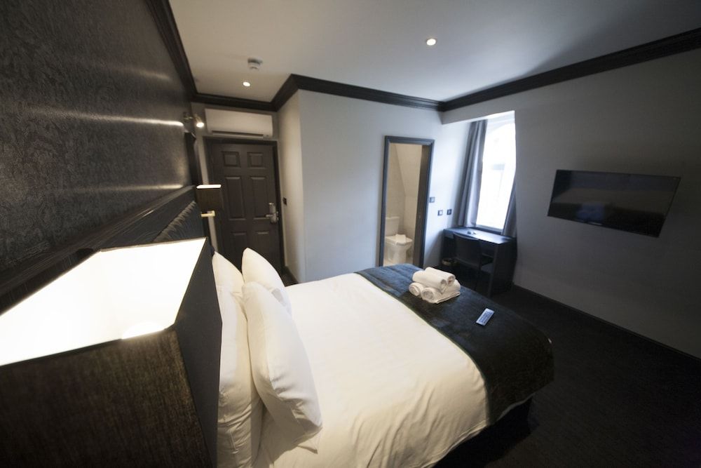 The Duke Rooms London Deluxe Double Room 5