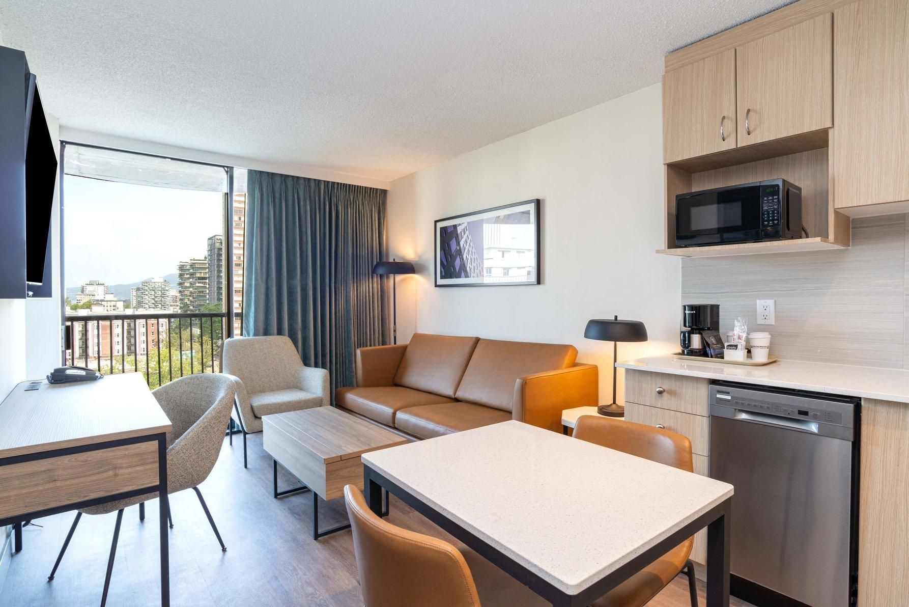 Ocean View Suite, 1 King Bed, Sofa Bed, Kitchen, W/D, Balcony