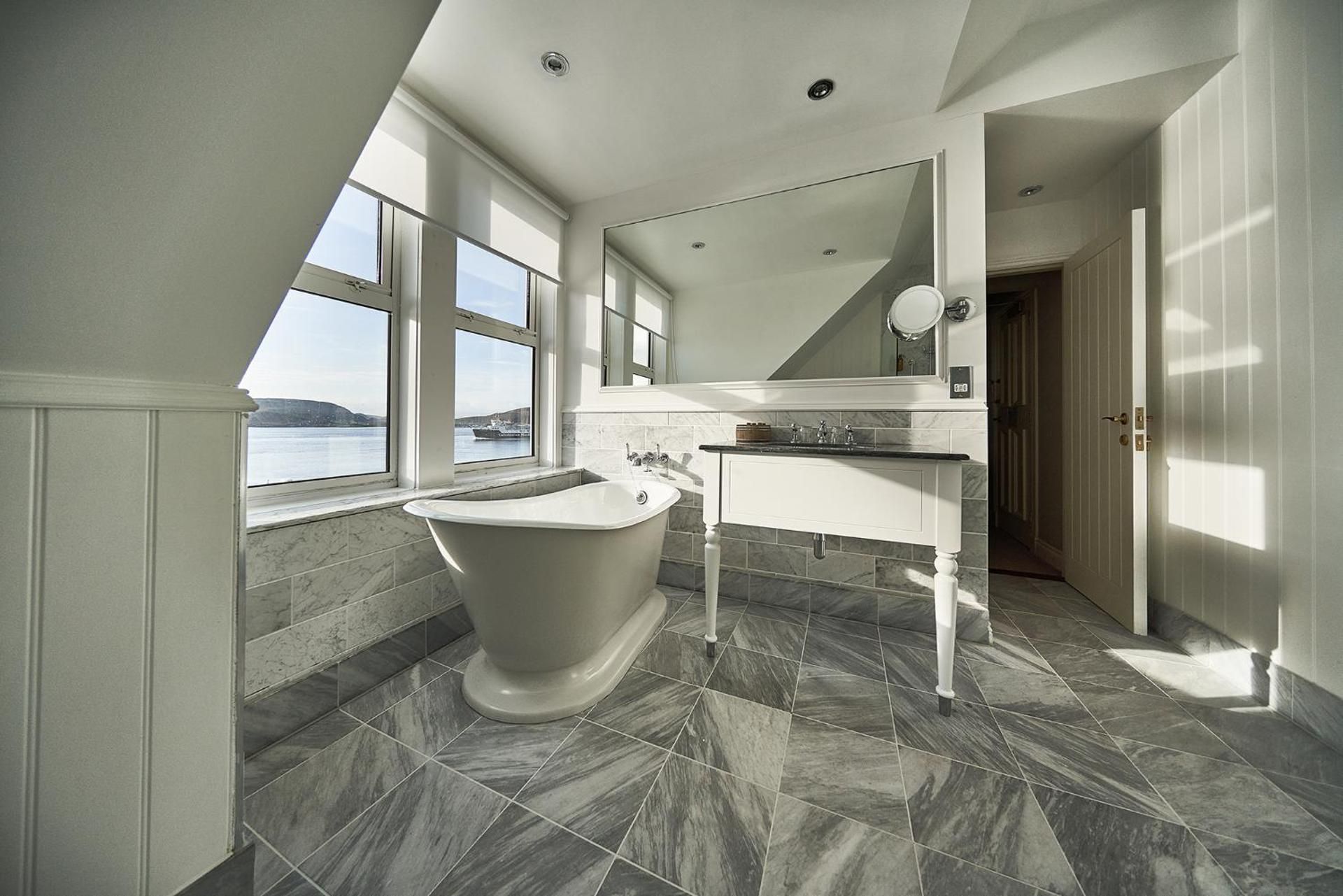 Bay View Junior Suite