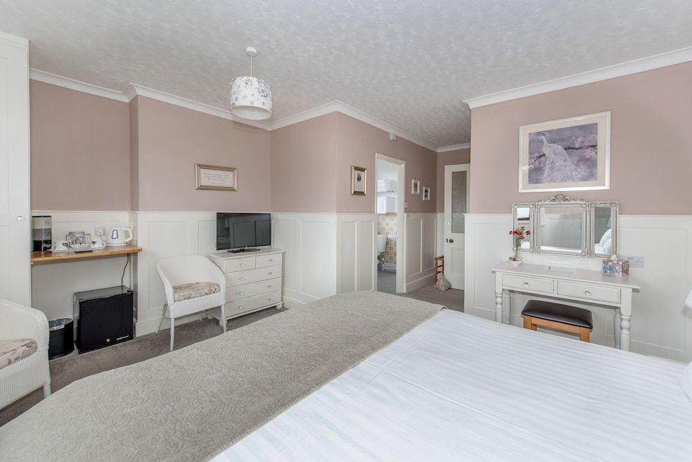 Exmoor House - Guest House Superior Double or Twin Room (Wordsworth) 4