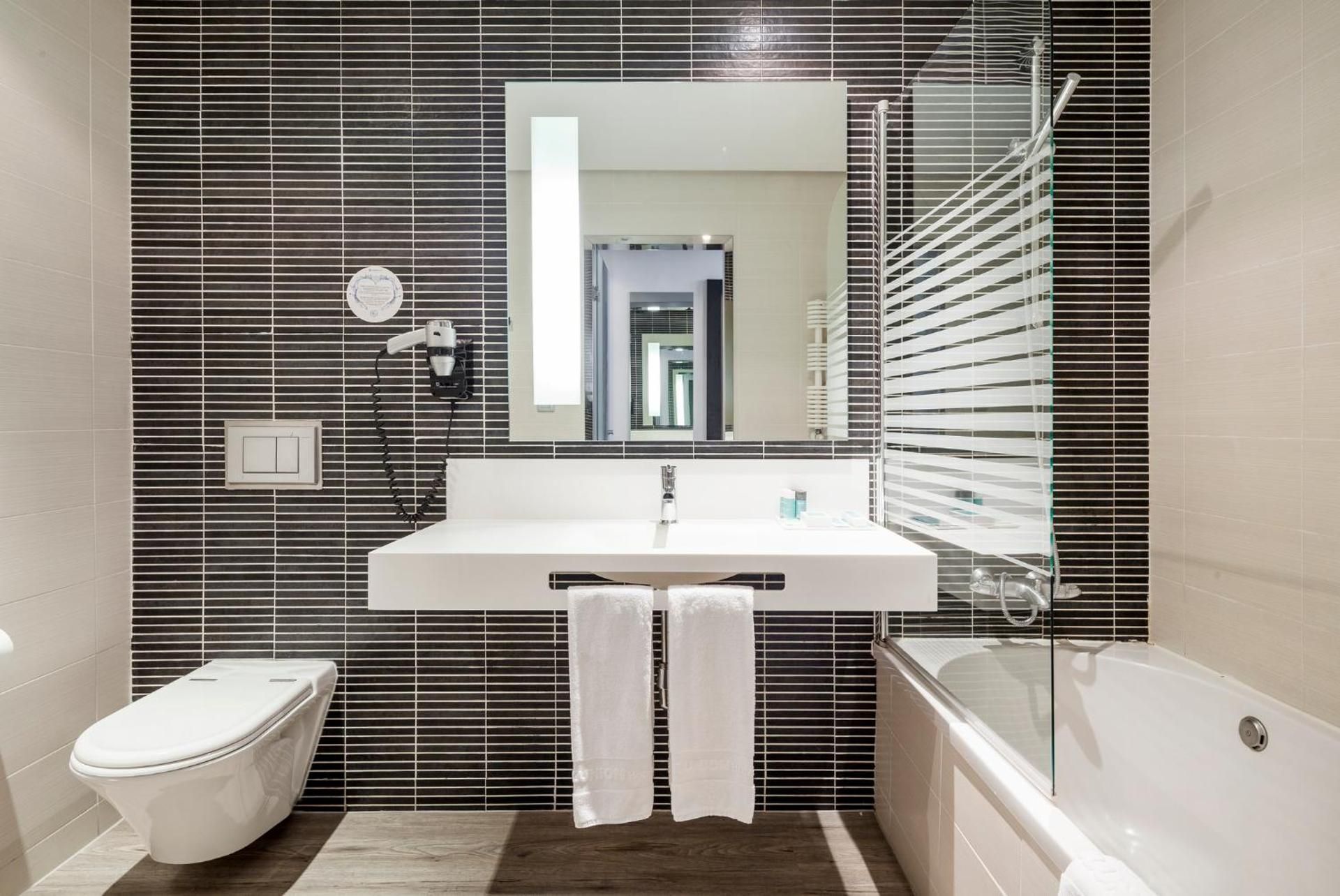 undefined Hotel ILUNION Atrium 8