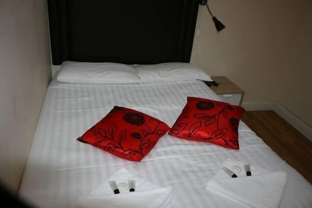 undefined Marble Arch Flat 8