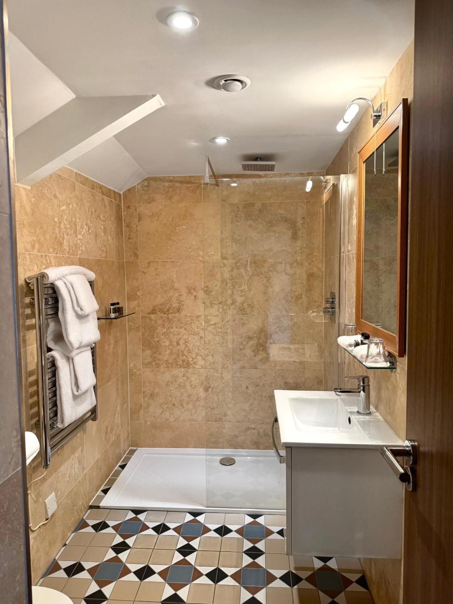 Top Joes Townhouse Twin Room with Private Bathroom