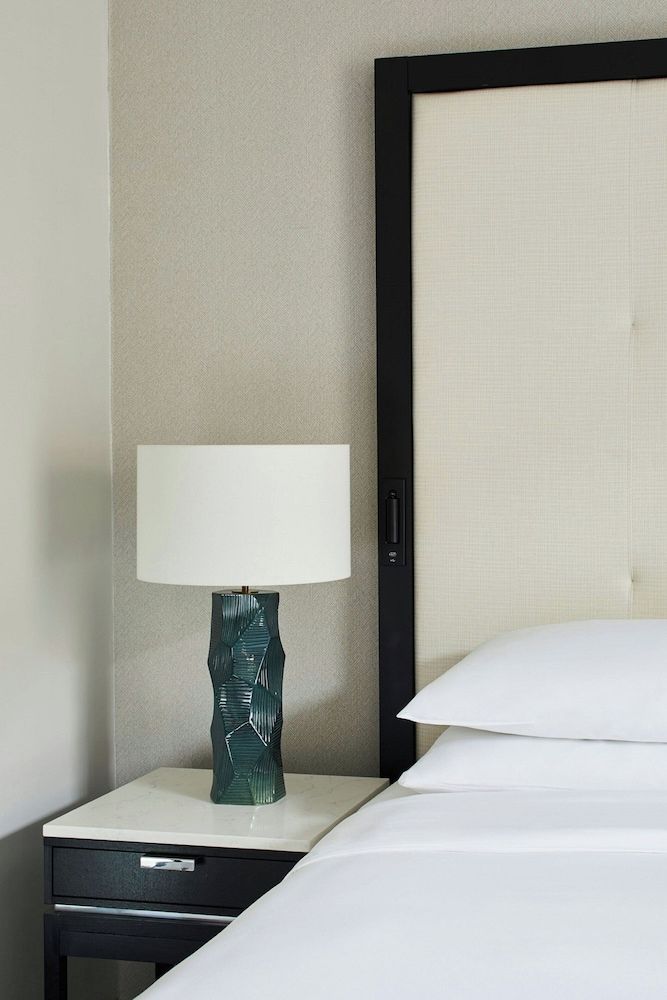 London Marriott Hotel Grosvenor Square Deluxe Room, 1 Queen Bed 6