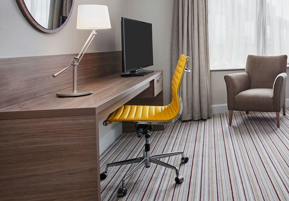 Leonardo Hotel and Conference Venue Hinckley Island Executive Room, 1 King Bed 4