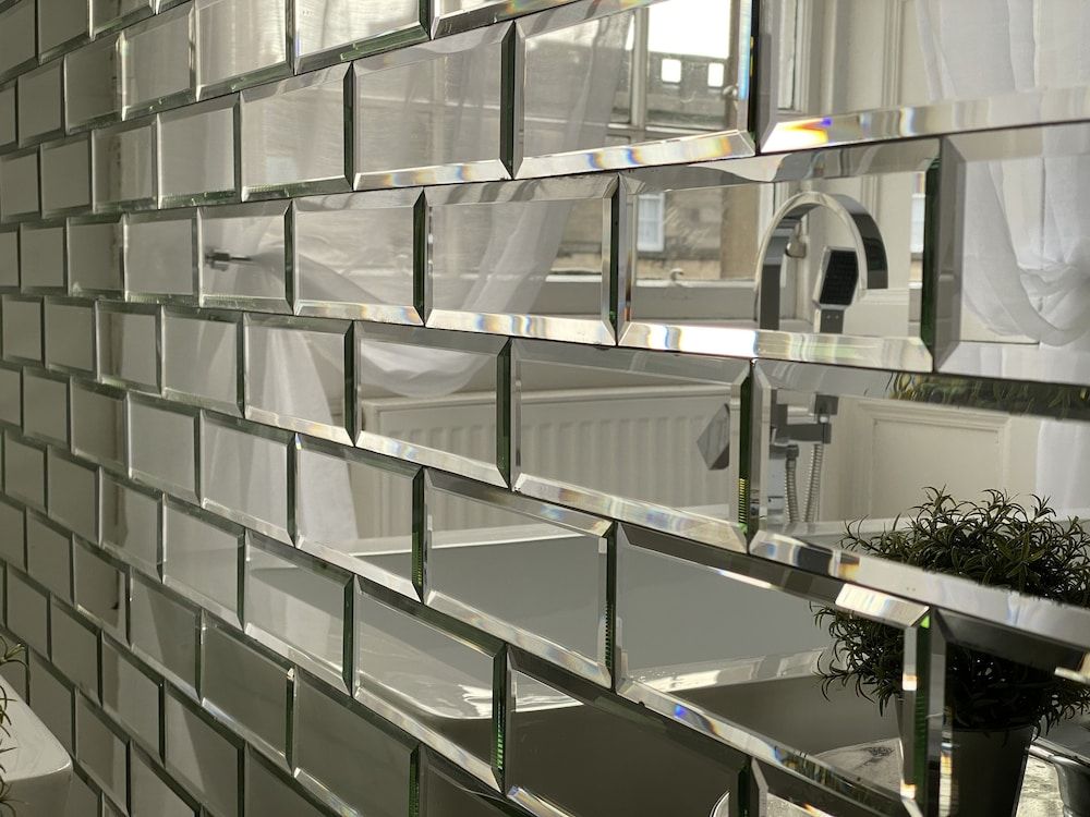 Hanover 71 Suites Deluxe Room, Bathtub 6