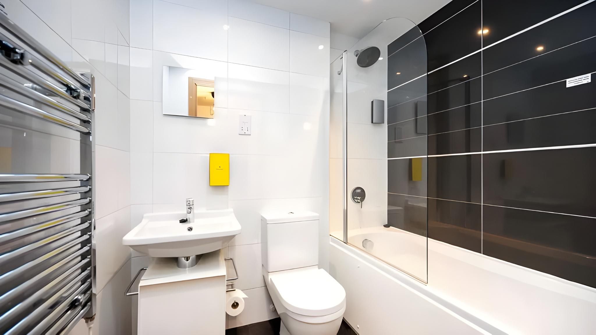 Two-Bedroom Apartment With Two Bathrooms