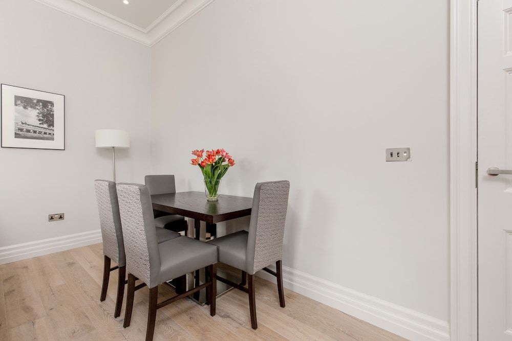 undefined Destiny Scotland - Chisholm Hunter Suites 8