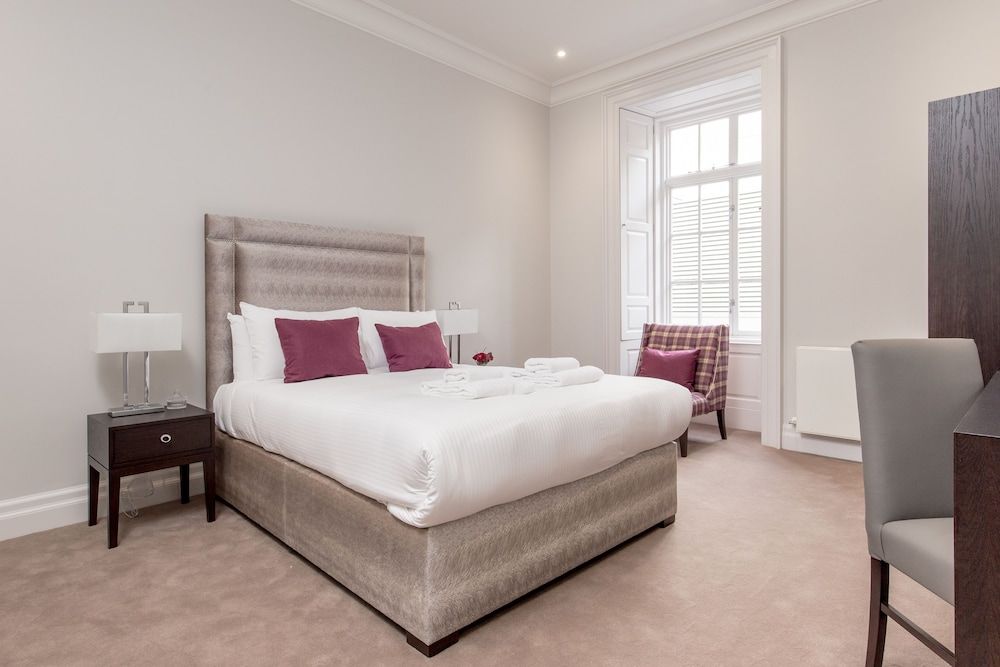 undefined Destiny Scotland - Chisholm Hunter Suites 4