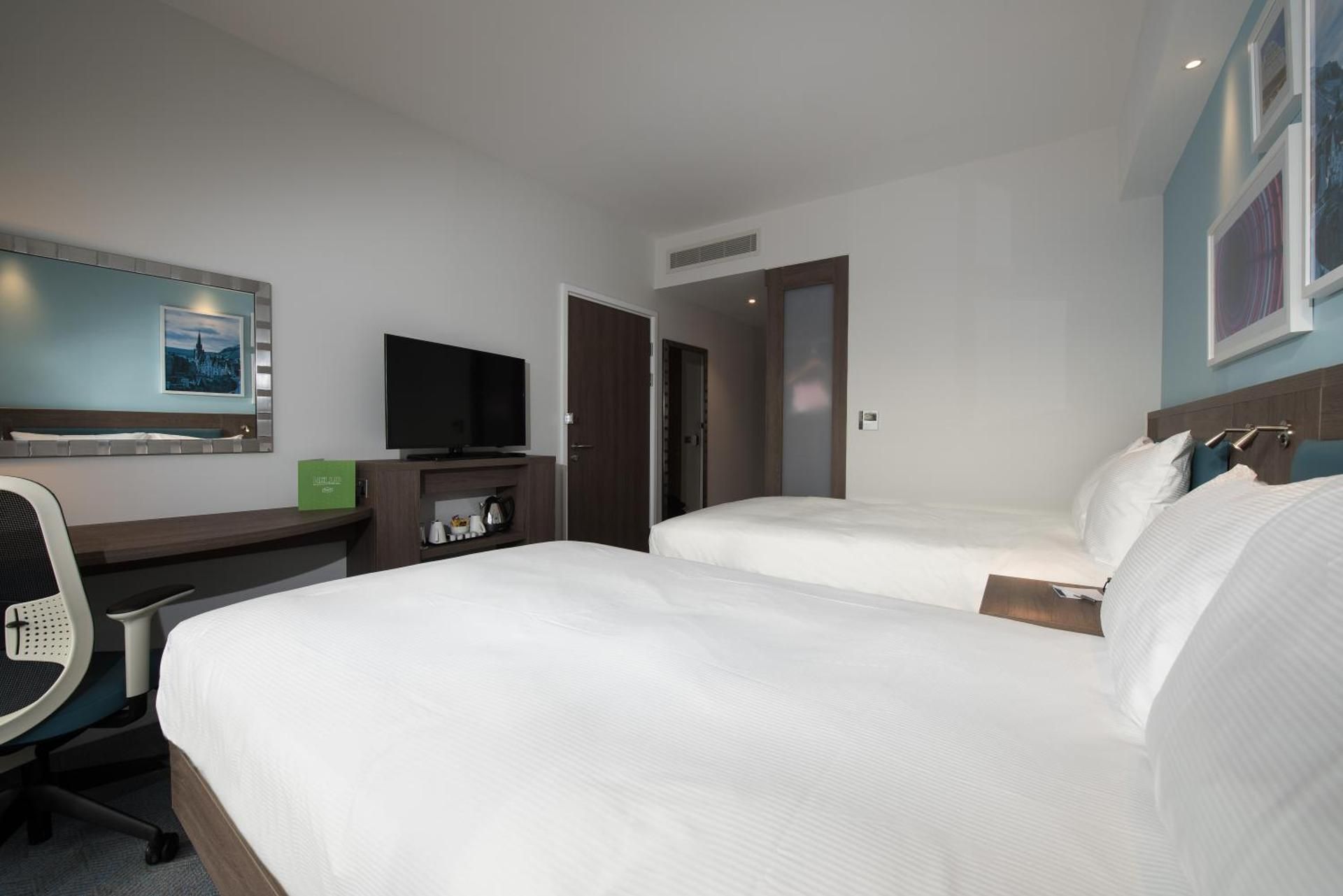 undefined Hampton by Hilton Edinburgh West End 9